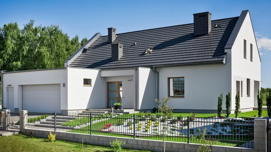 Dachówki betonowe płaskie to najnowsze pokrycia dachowe